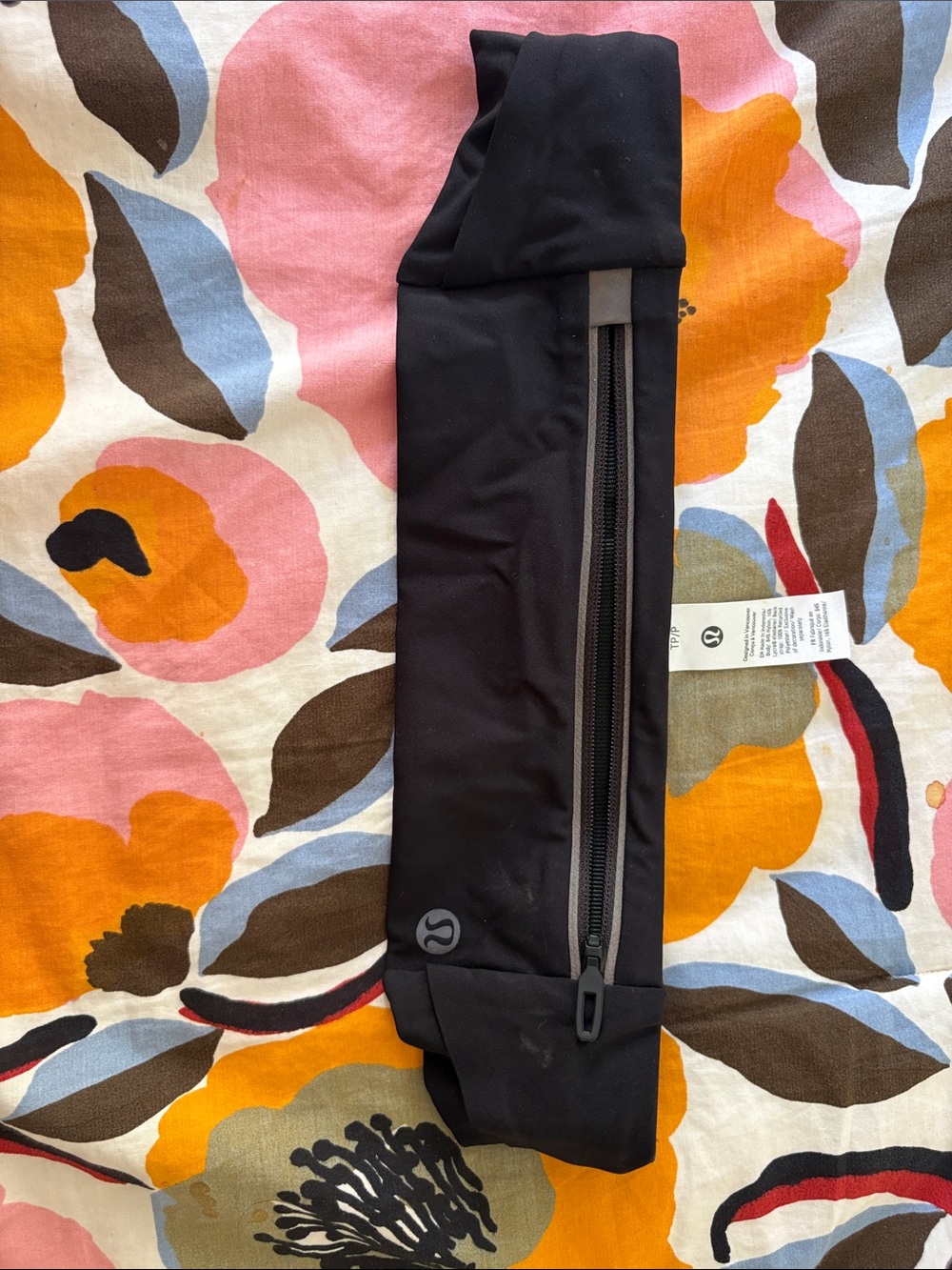 lululemon athletica Black women’s Running Waist Belt with Zipper